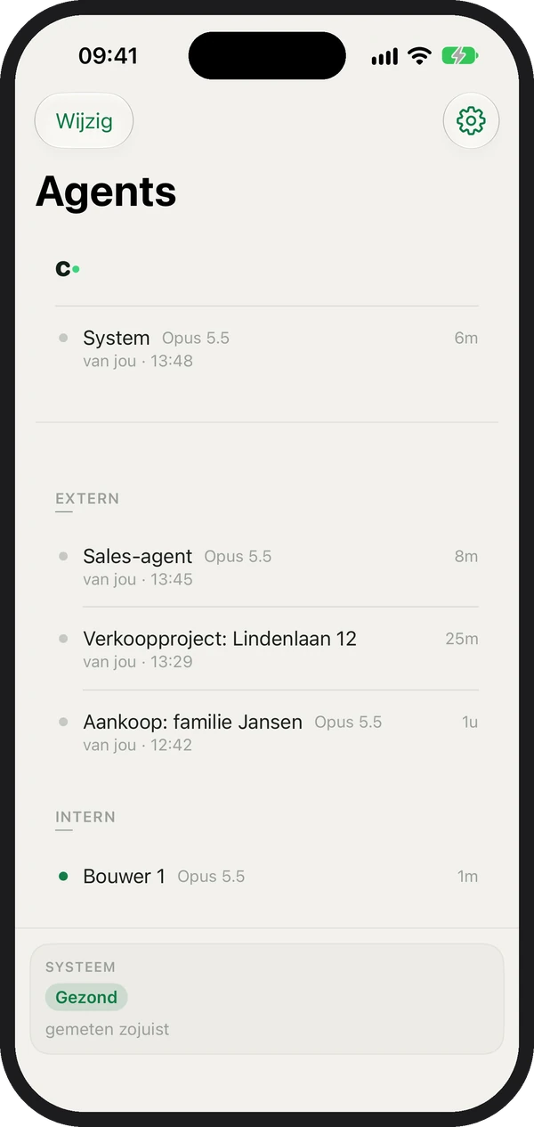 De lijst met agenten in de app op de iPhone, met onderaan hoe het systeem ervoor staat